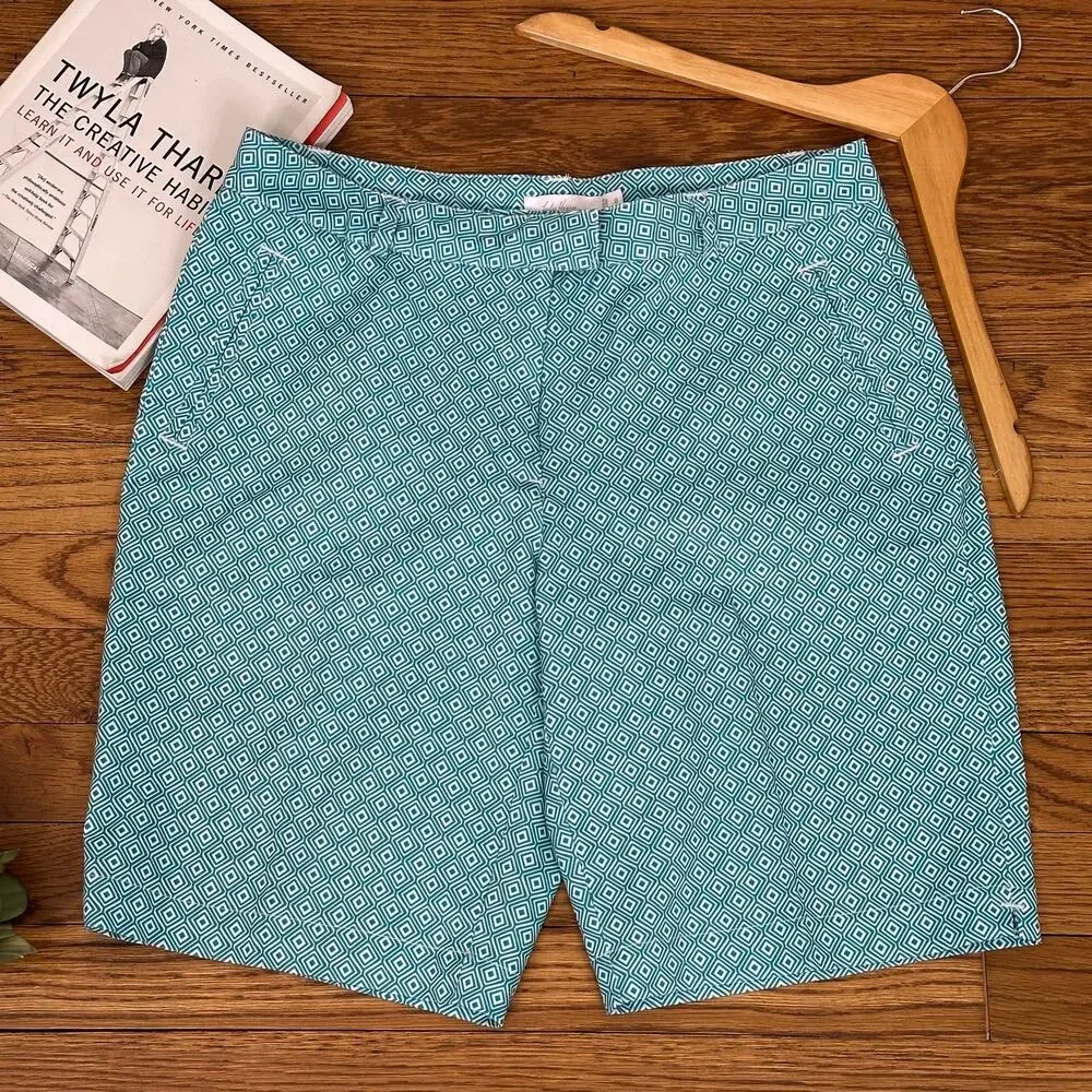 Lady Hagen Green & White Geometric Print Bermuda Shorts